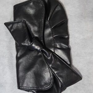 Chateau Mini Bag So Soft BLACK bow, Clutch , Shoulder, Fits Cell, Id.